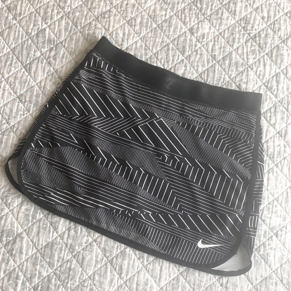 EUC Nike Athletic /Golf Skirt, S